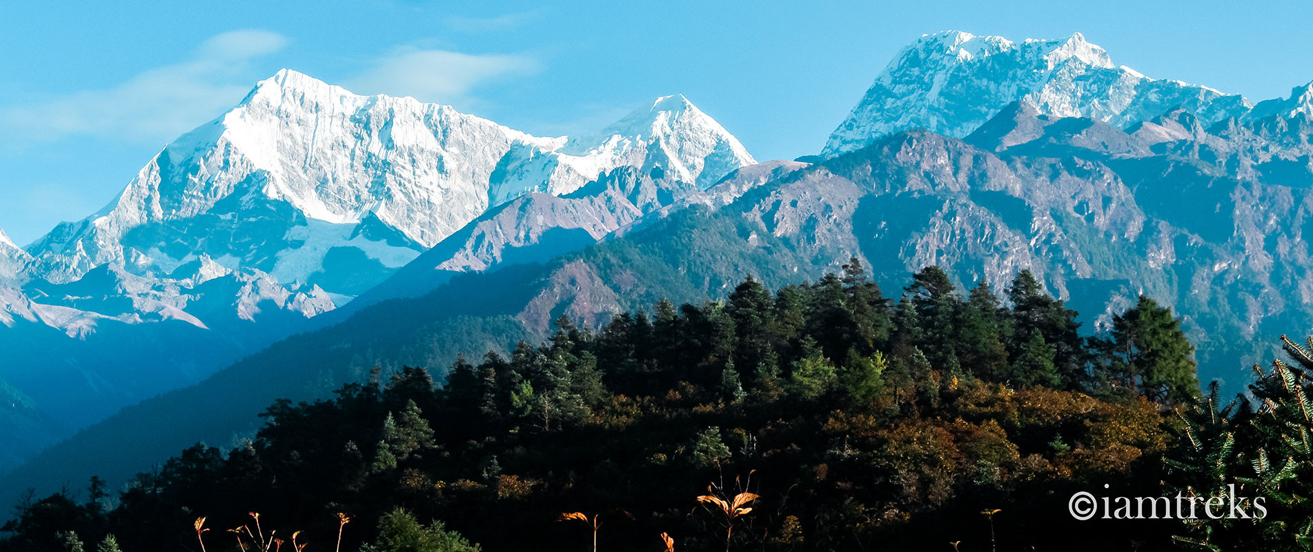 Karyolung and Numbur view from Takshindu on the Dudh Kunda Trek